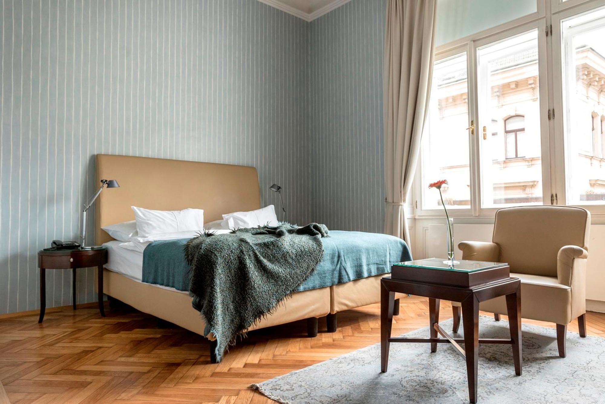 Small Luxury Hotel Altstadt Виена Екстериор снимка