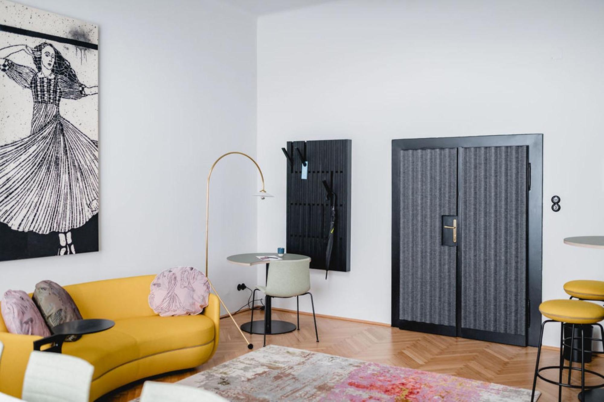 Small Luxury Hotel Altstadt Виена Екстериор снимка