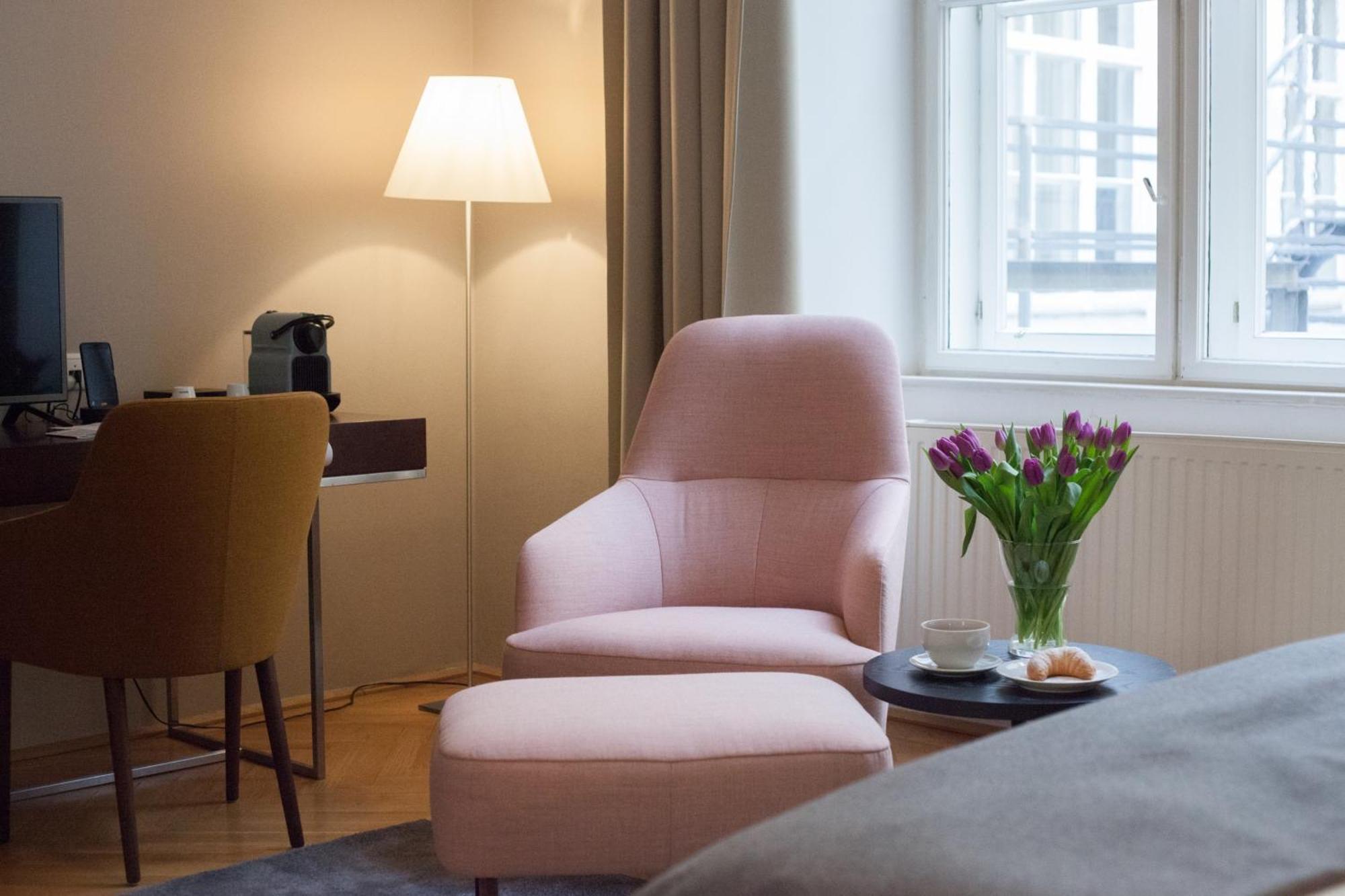 Small Luxury Hotel Altstadt Виена Екстериор снимка